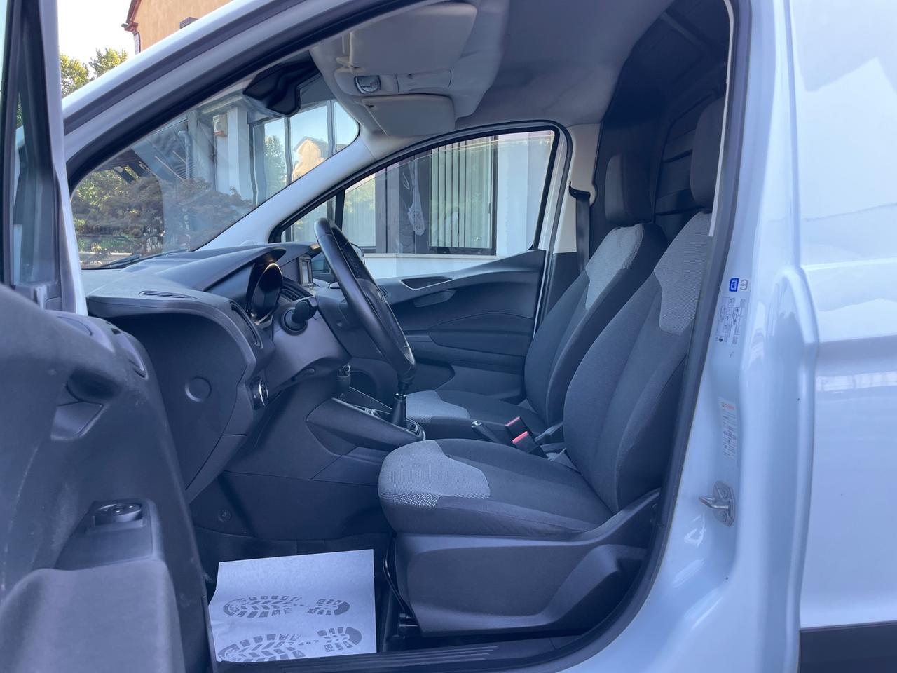 Ford Transit Courier 1.5 TDCi 75CV