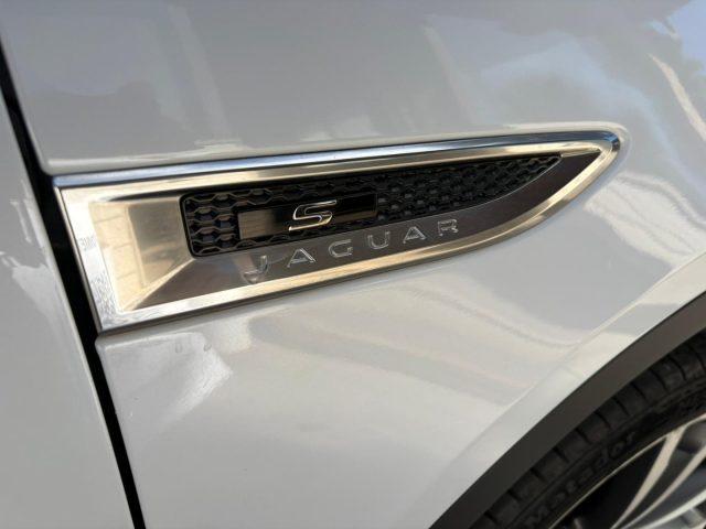 JAGUAR E-Pace 2.0D 180 CV AWD aut. R-Dynamic