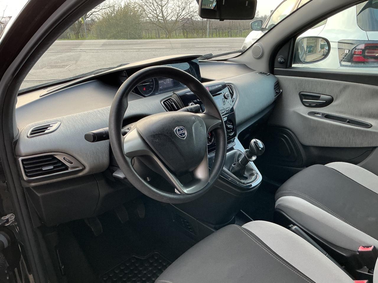 Lancia Ypsilon 1.2 benzina km 75000