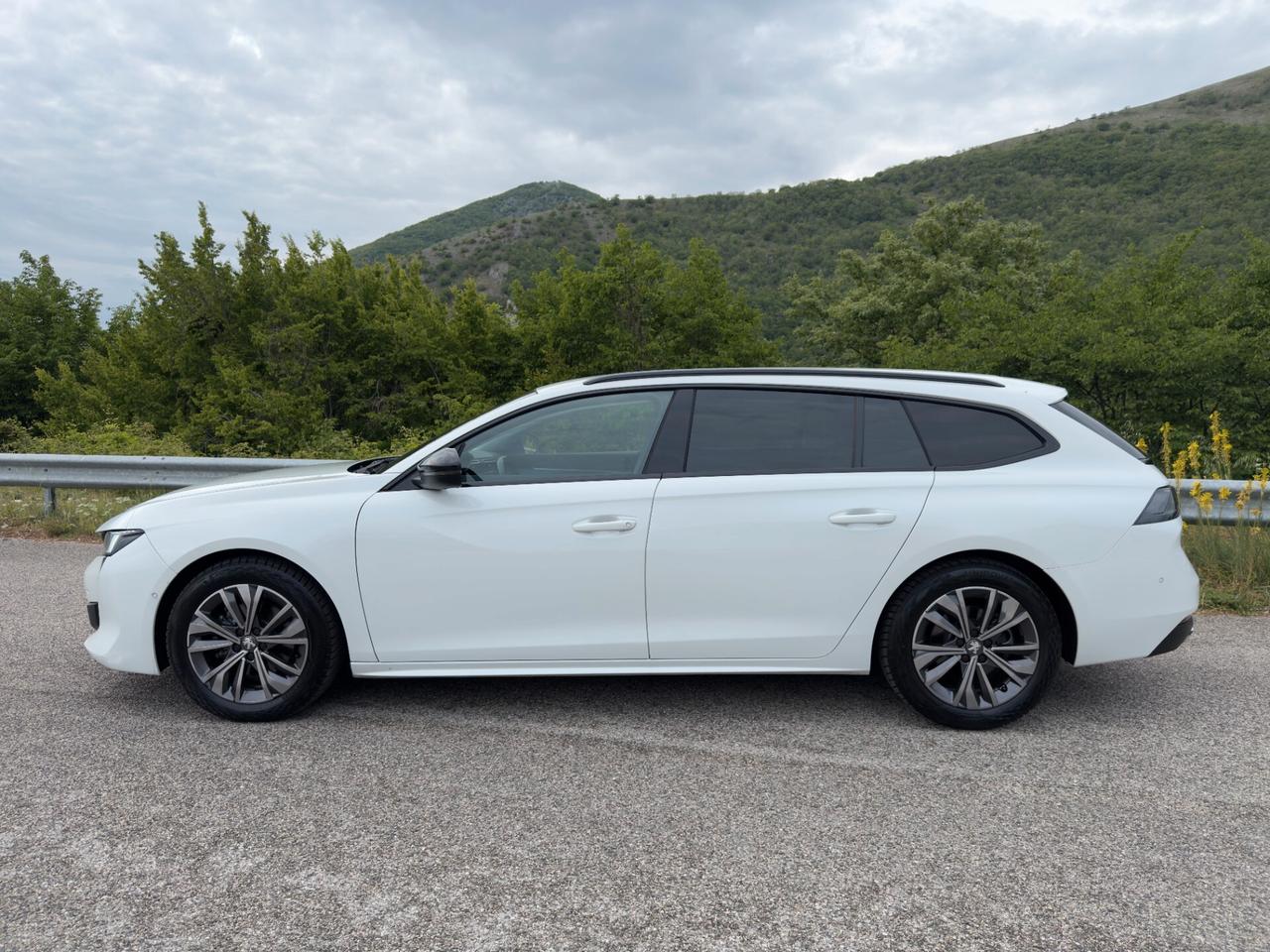 Peugeot 508 BlueHDi 130 EAT8 Allure Pack