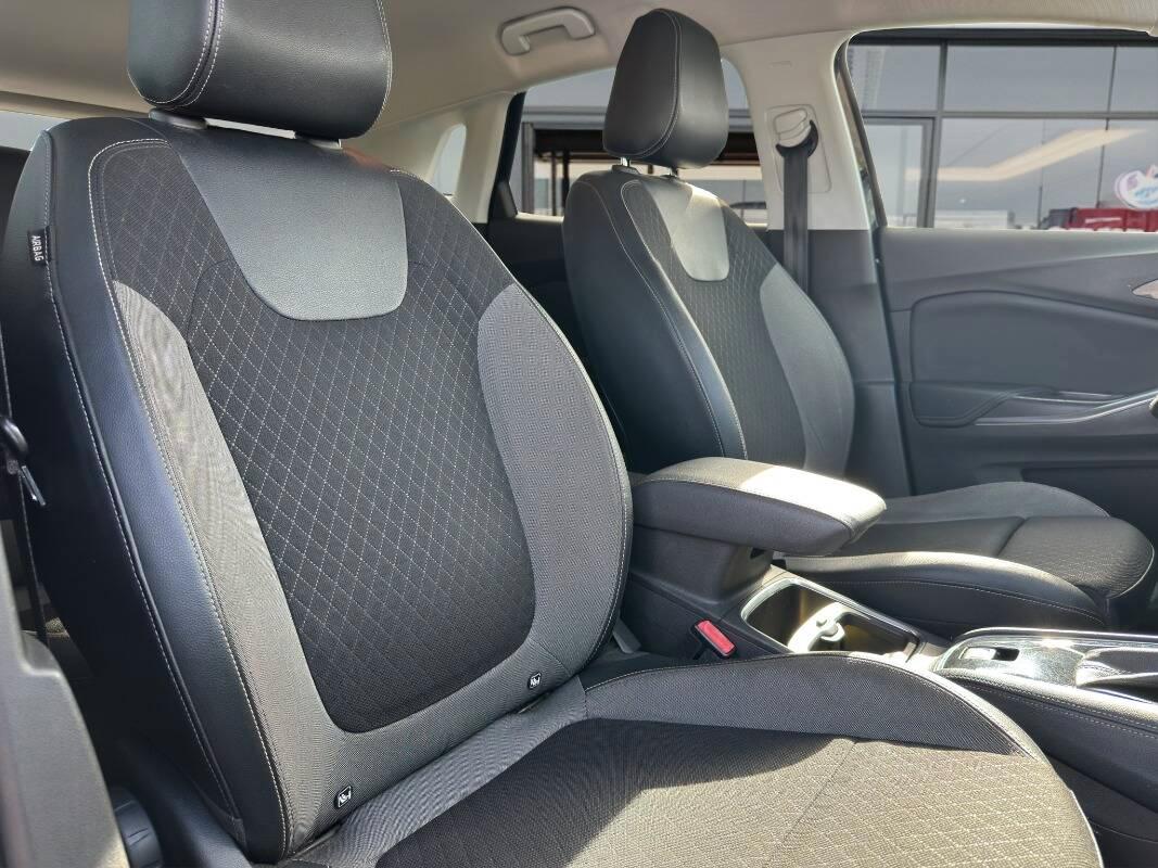 Opel Grandland X 1.6 ecotec Advance s&s 120cv AUTOMATICA E CARPLAY