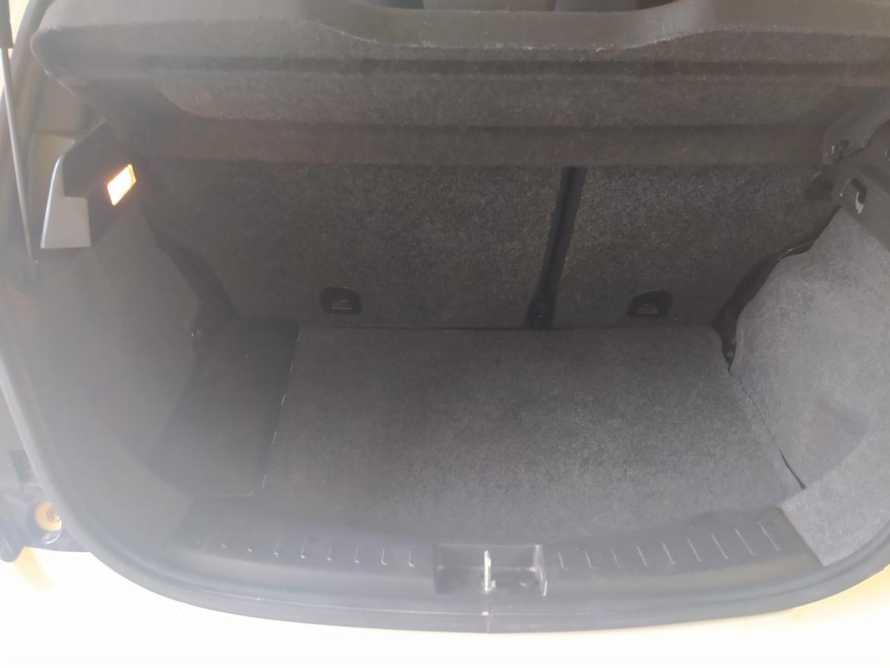 Lancia Ypsilon 1.2 69 CV 5 porte GPL Ecochic Gold Neopatentati