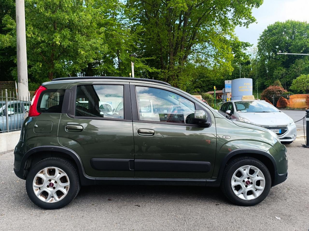 Fiat Panda 0.9 Natural Power Trekking 2 TRENI GOMME