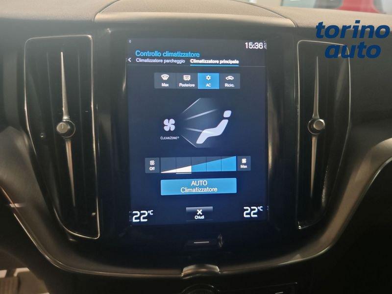Volvo XC60 B4 automatico Momentum