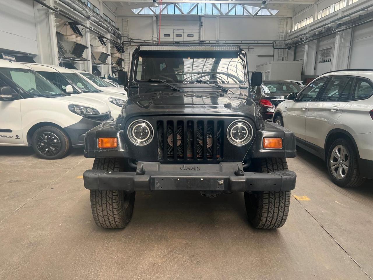 Jeep Wrangler 4.0 cat Sport ASI