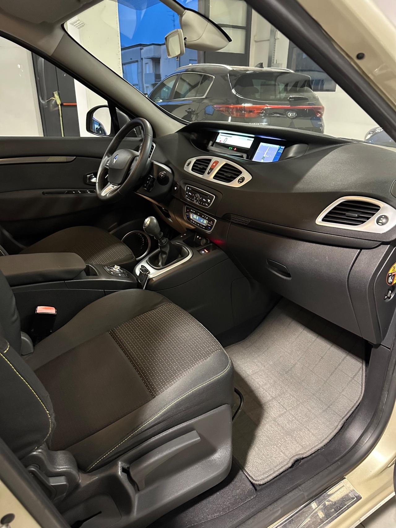 Renault Scenic Scénic X-Mod 1.5 dCi 110CV Luxe