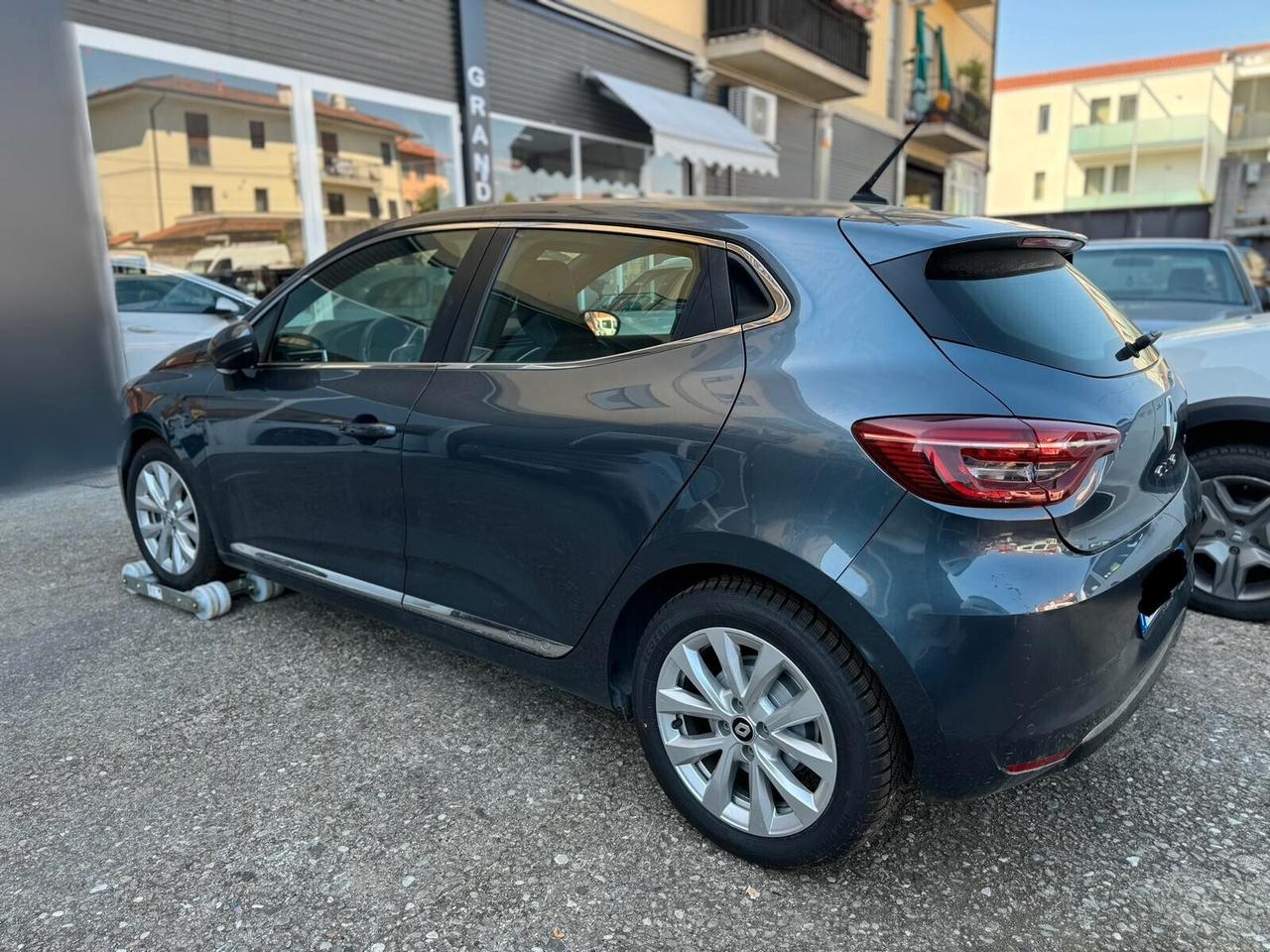 Renault Clio Hybrid E-Tech 140 CV 5 porte R.S. Line **CAMBIO BLOCCATO**
