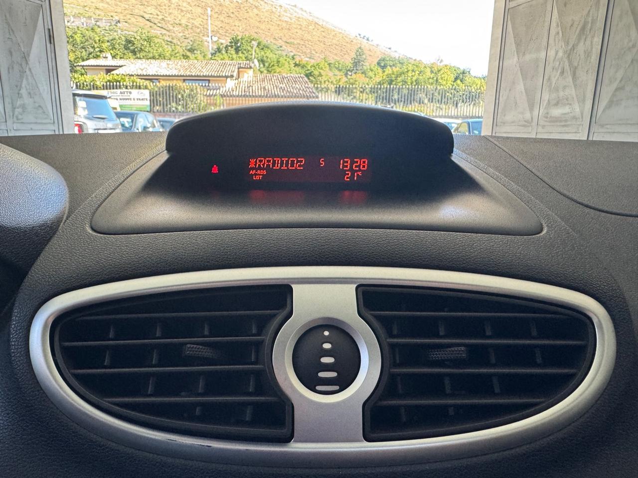 Renault Clio 1500Dci 85Cv
