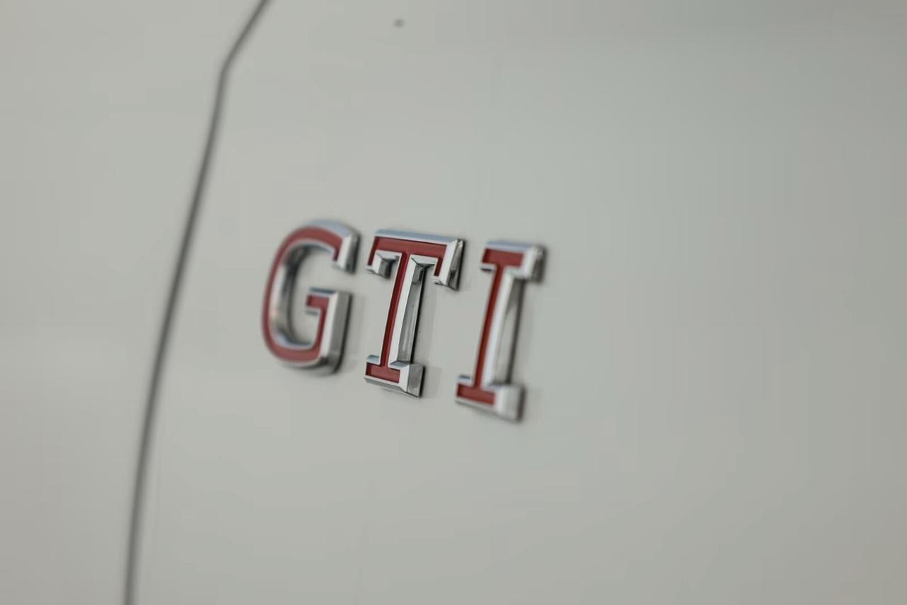 Volkswagen Golf GTI 2.0 TSI DSG 8.5 FENDINEBBIA/LED/HEAD/RETRO/