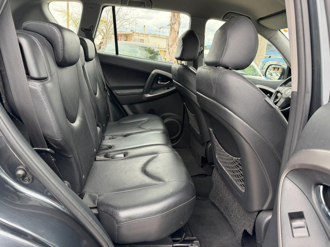 TOYOTA RAV 4 4X4 2008 2.2 DIESEL 136 CV *TAGLIANDATA