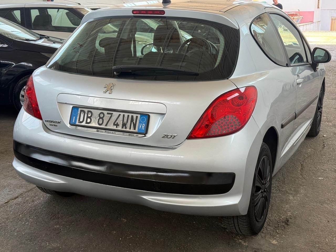 Peugeot 207 1.4 88CV 3p. XS