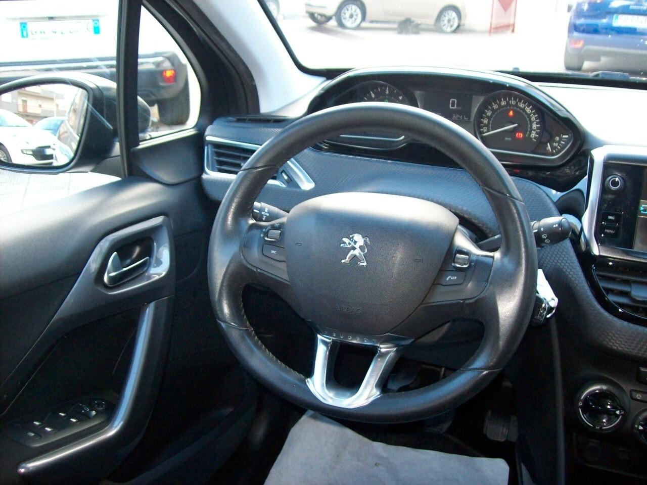 Peugeot 2008 1.6 BlueHDi 100CV Business