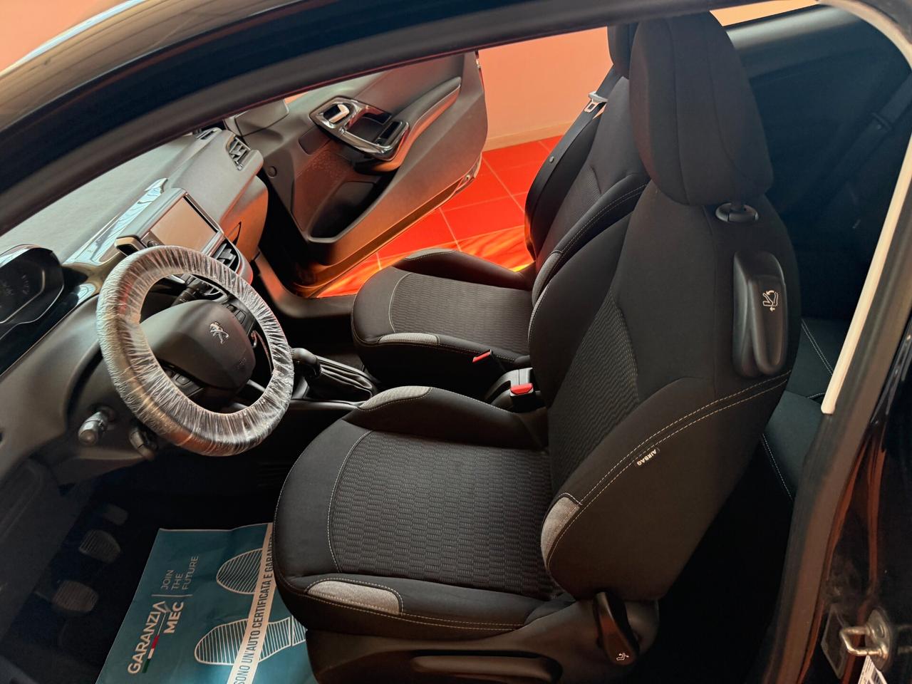 Peugeot 208 BlueHDi 75 3 porte Allure