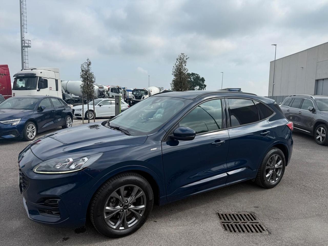 Ford Kuga 2.5 Full Hybrid 190 CV CVT 2WD ST-Line