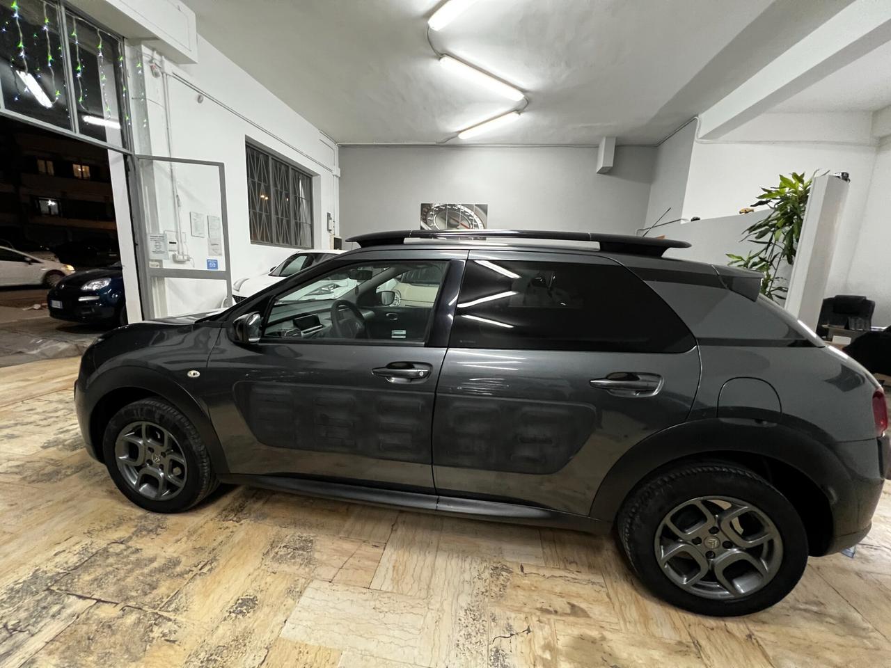 Citroen C4 Cactus BlueHDi 100 Shine