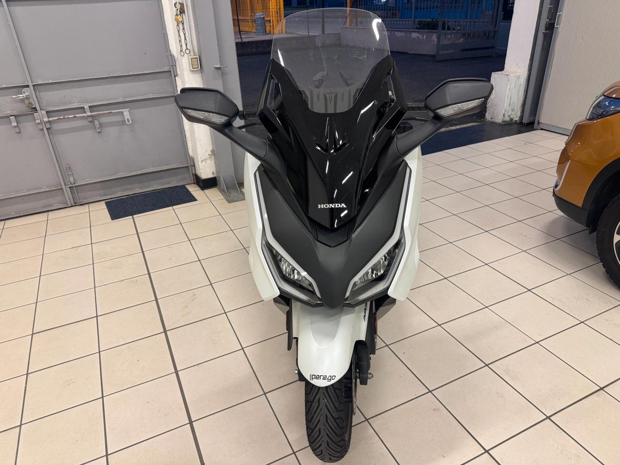 Honda Forza 350 GARANZIA HONDA FINO AL 01/2030