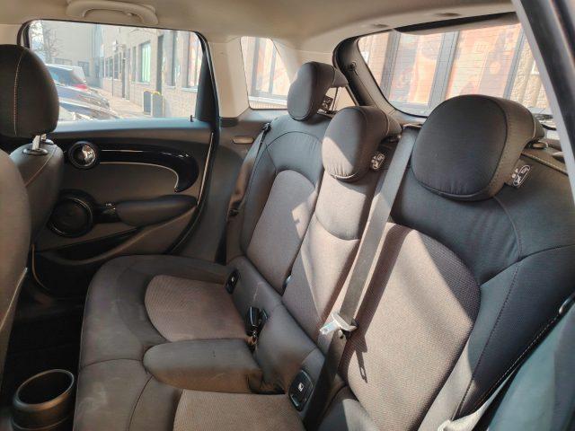 MINI Cooper 1.5 Cooper Business 5 pt. AUTOMATICO-PREZZO REALE