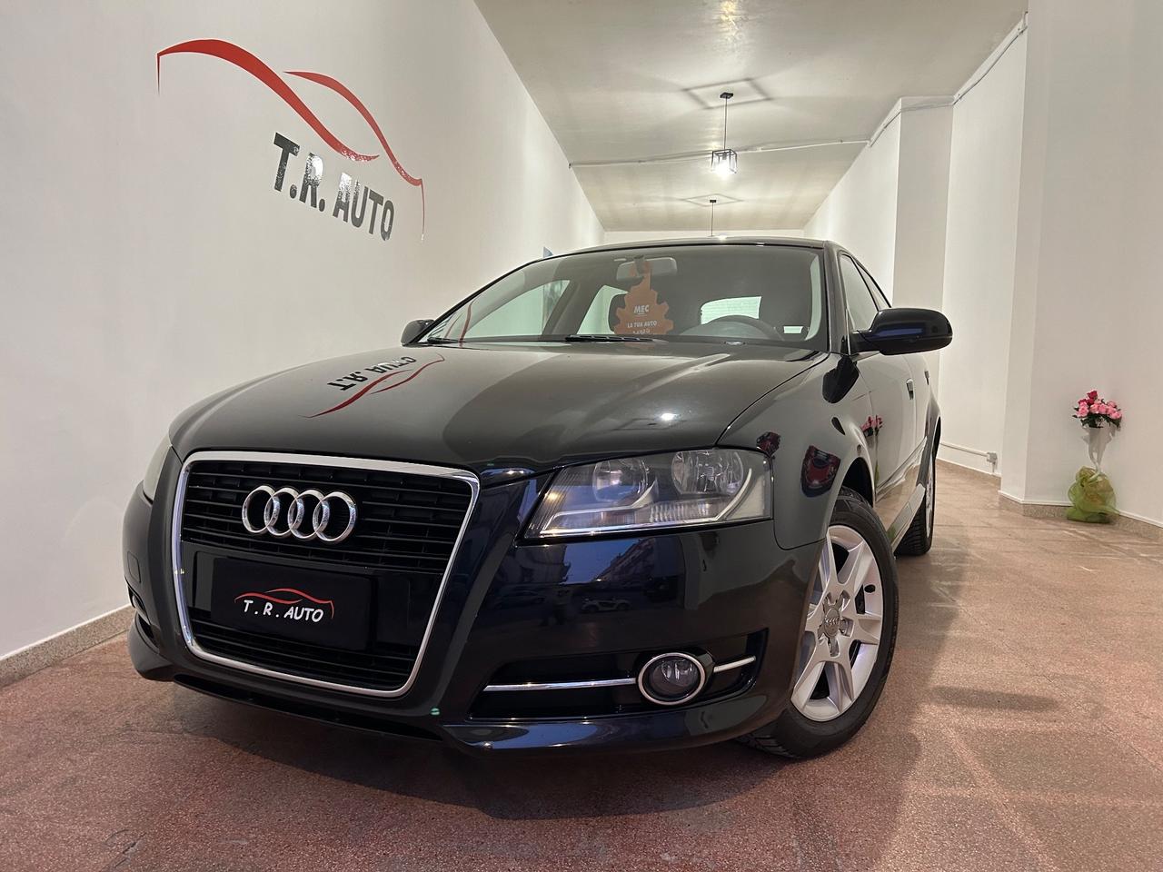 Audi A3 SPB 1.6 TDI 90 CV young F.AP Ambition