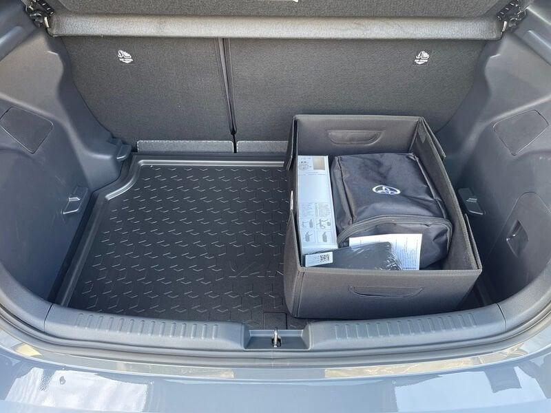 Toyota Yaris 1.5h 130 Premium - NUOVO