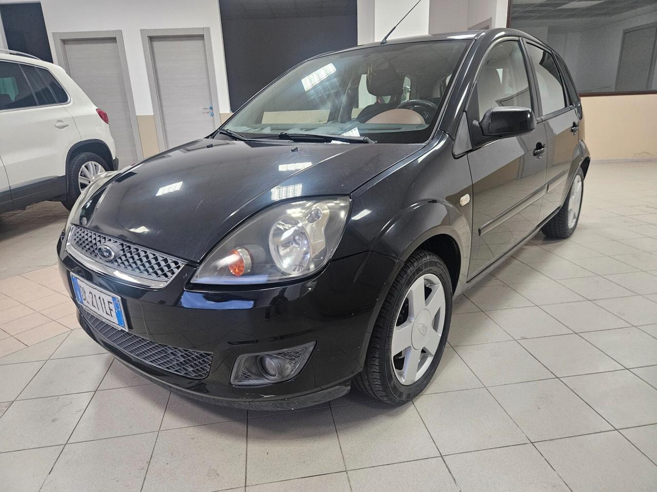 Ford Fiesta 1.4 TDCi 5p. Ghia