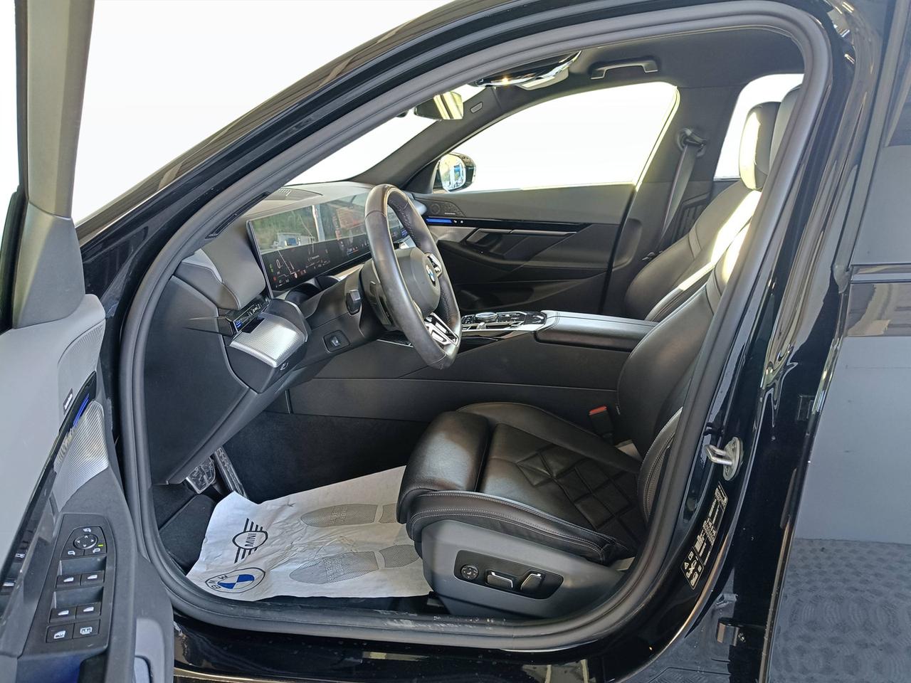 BMW Serie 5 G60 Berlina - 520d 48V xdrive MSport Pro auto