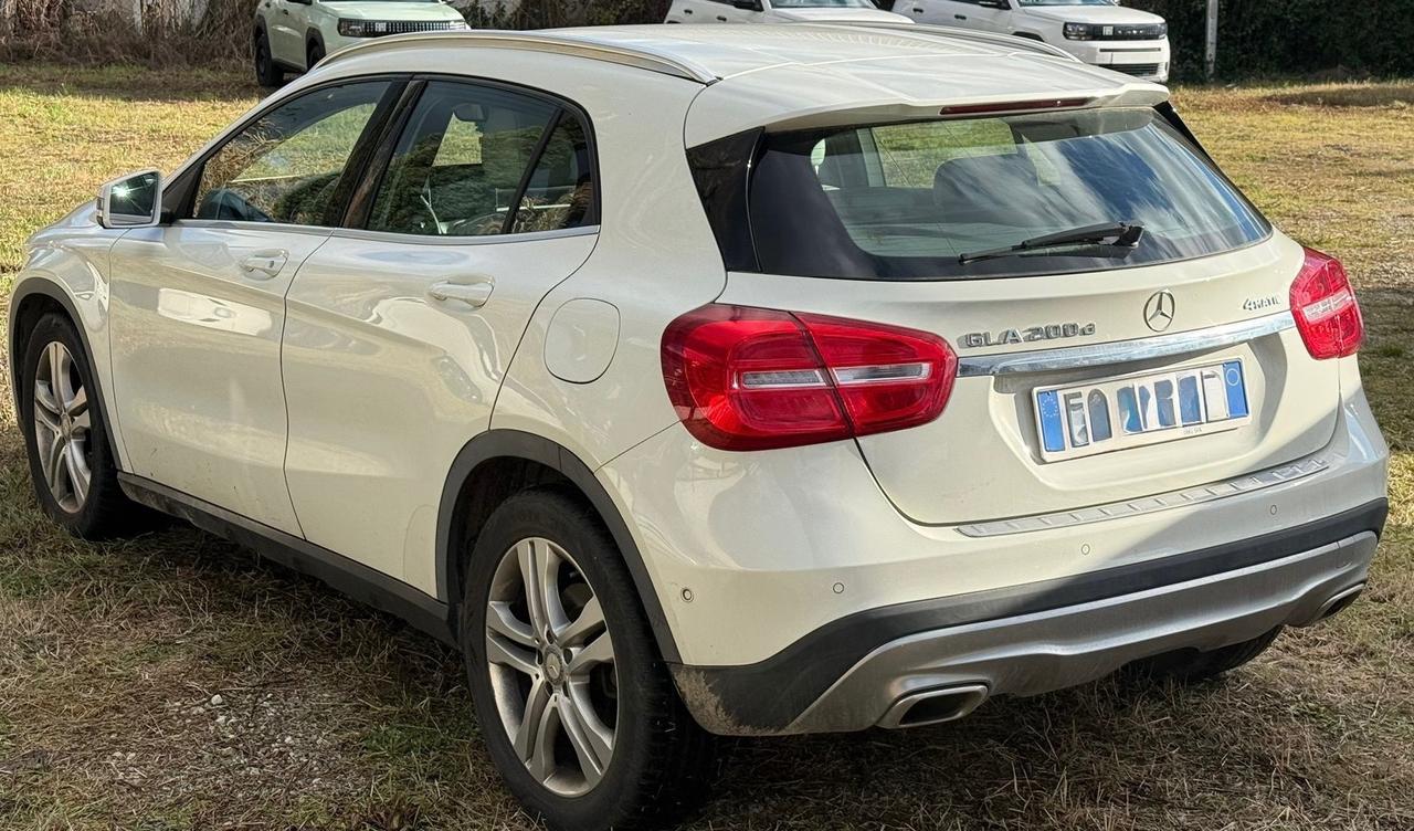 Mercedes-benz GLA 200 CDI Automatic 4Matic Premium