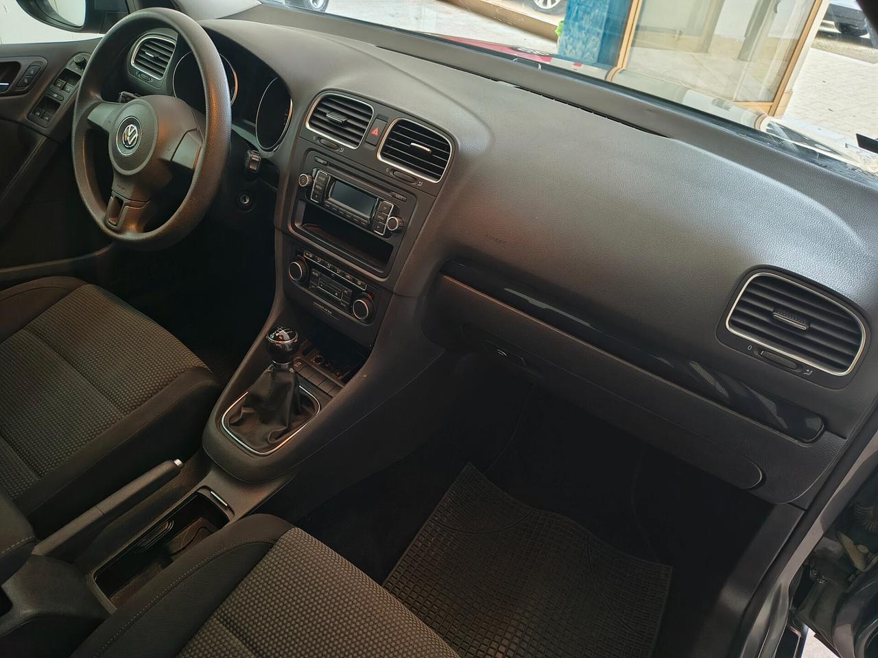 VOLKSWAGEN GOLF 1.6 TDI BUSINESS HIGHLINE