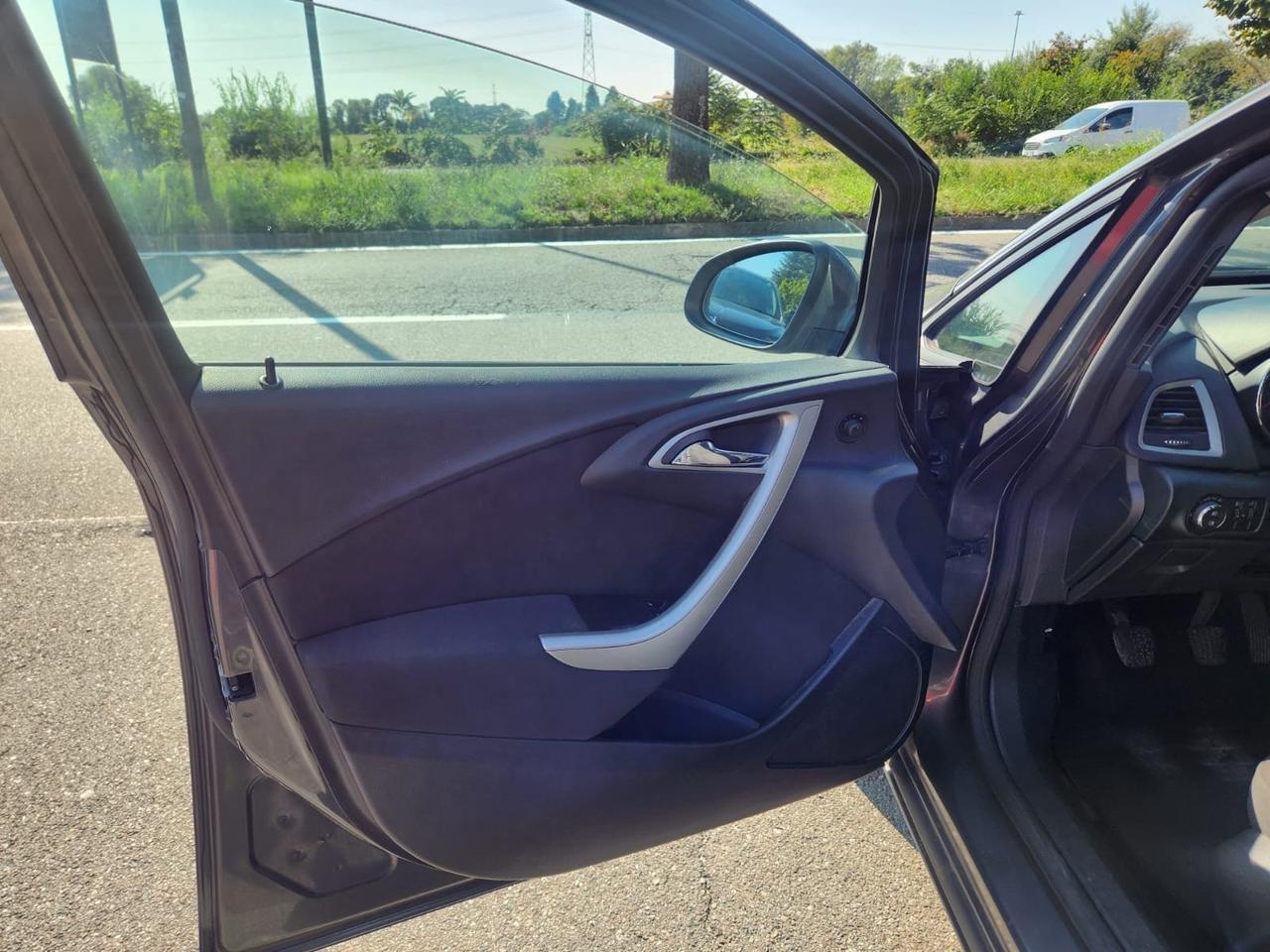 Opel Astra 1.7 CDTI 110CV 5 porte Cosmo