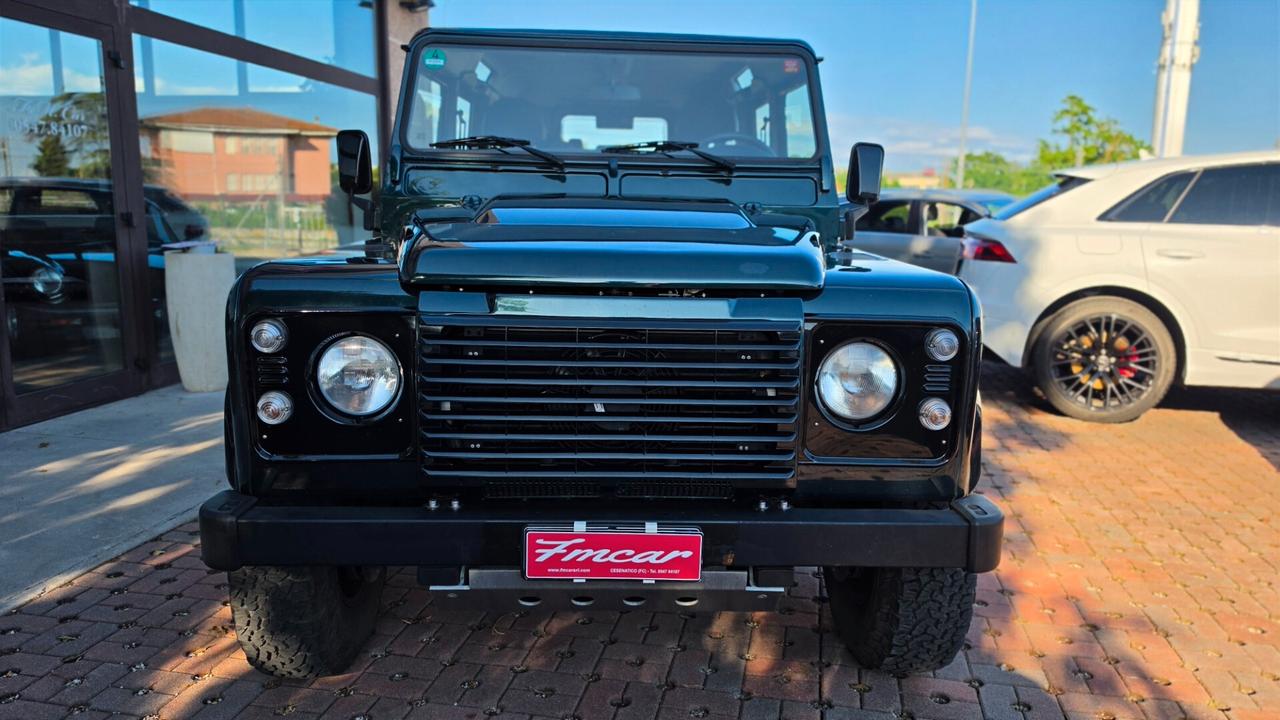 Land Rover Defender 110 2.2 TD4 Station Wagon N1 5 P. motore nuovo percors KM 15.000