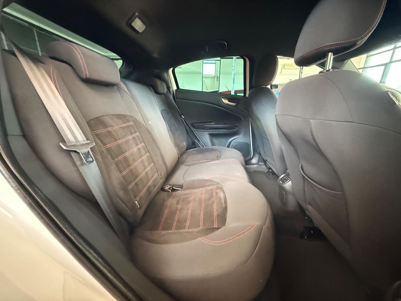 Alfa Romeo Giulietta 1.4 Turbo 120 CV Sport Carbon Edition