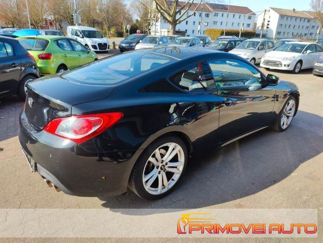 HYUNDAI Genesis Coupe 2.0 Turbo Sport