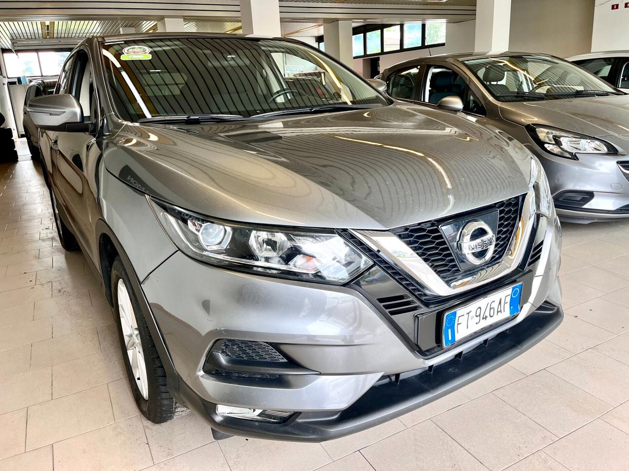 Nissan Qashqai 1.5 dCi Visia (autocarro)