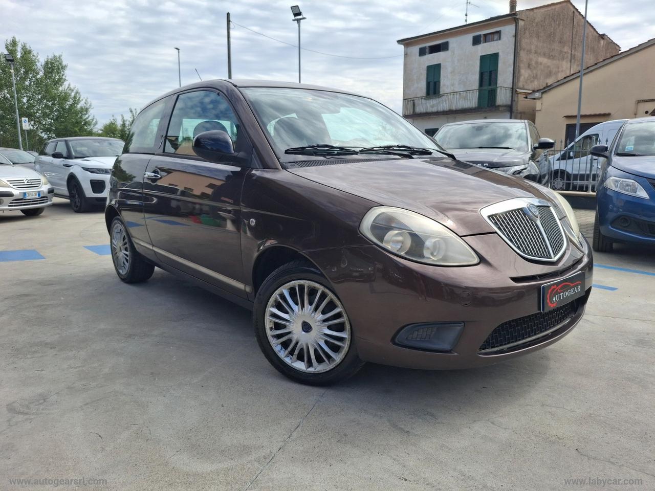 LANCIA Ypsilon 1.2 69 CV Platinum
