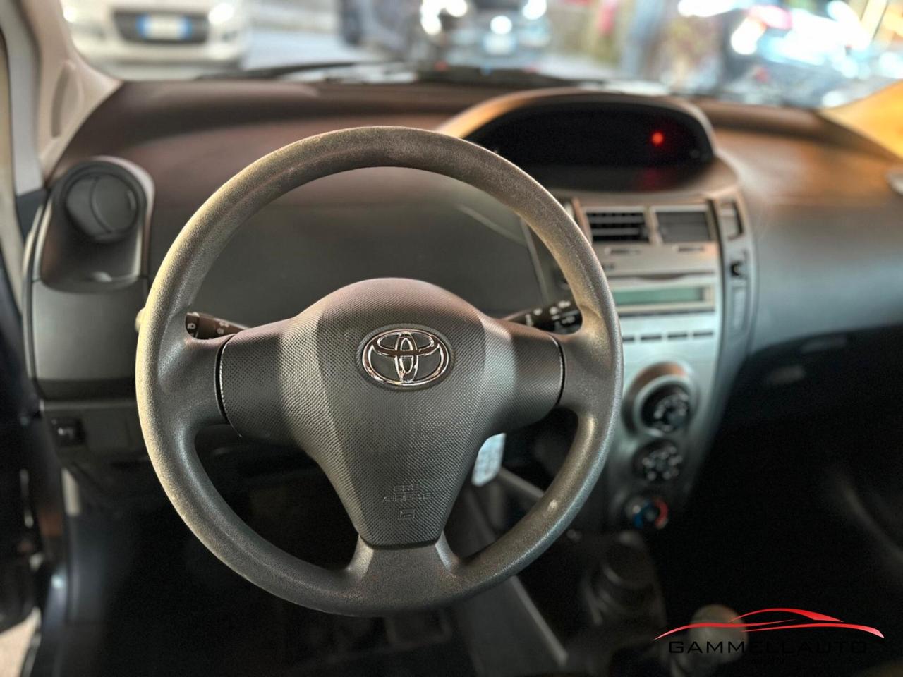 Toyota Yaris 1.0 5p Sol 69cv