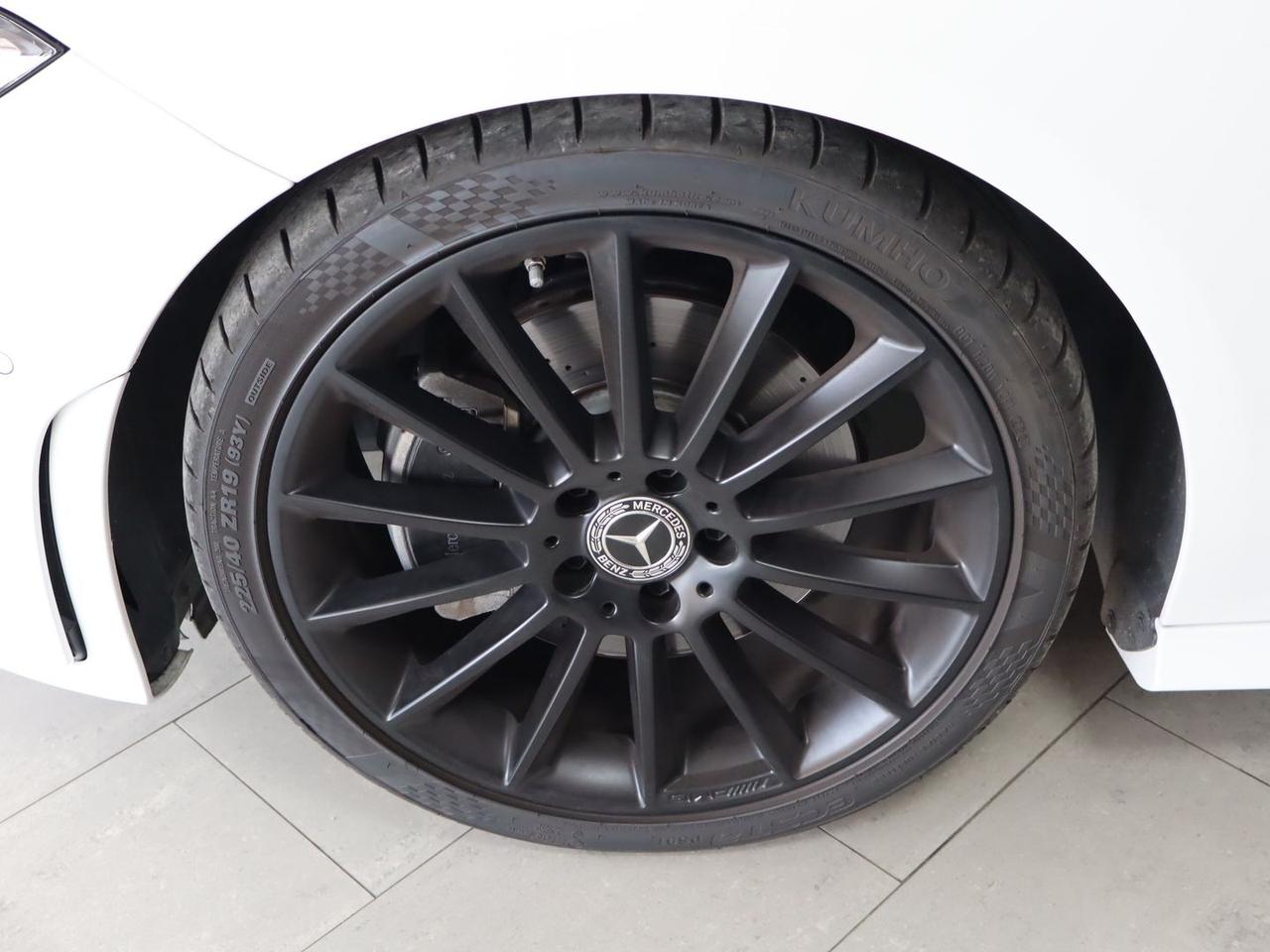 Mercedes-Benz CLA 200 AMG Line Premium Plus #9448