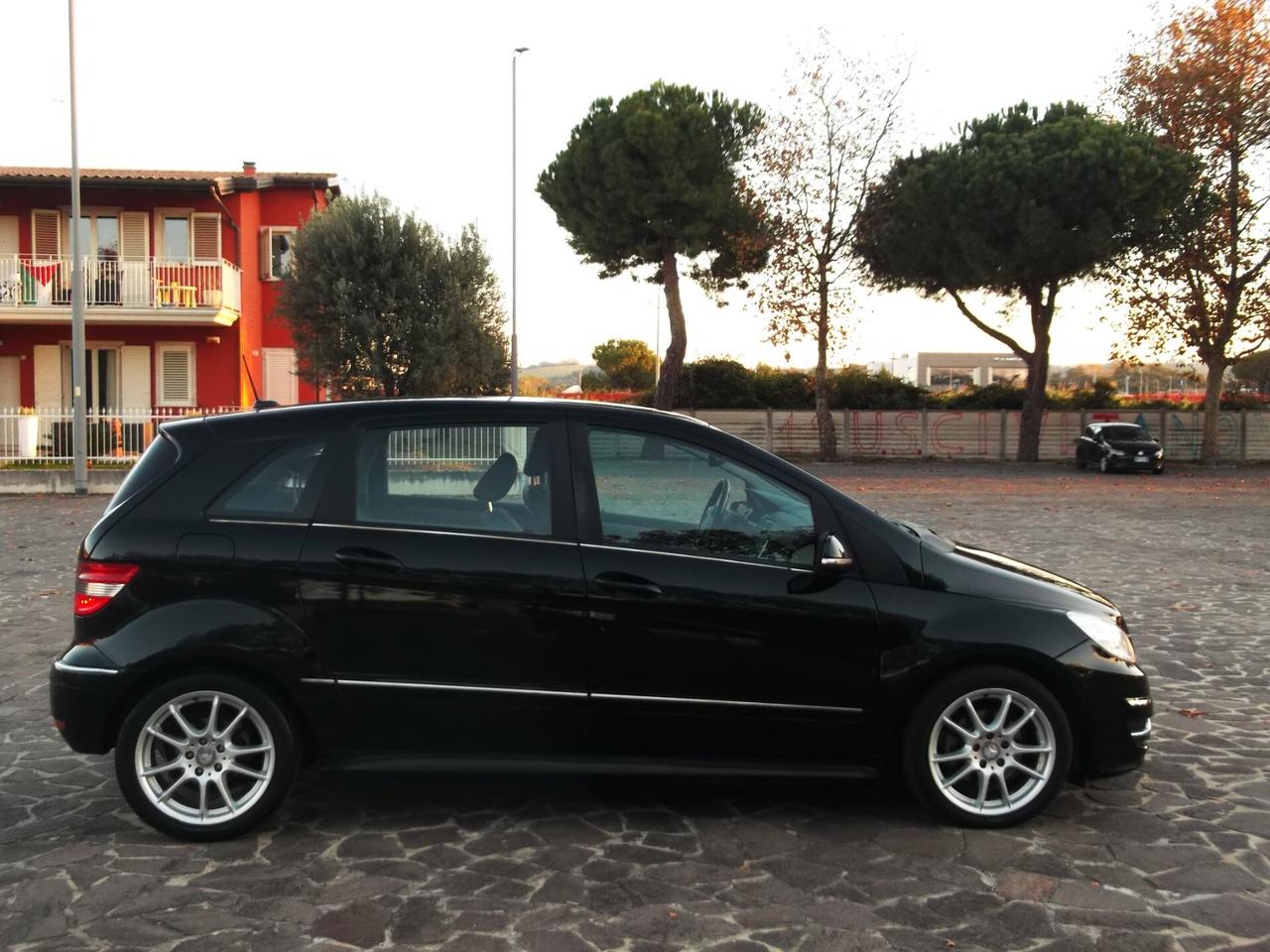 Mercedes B 180 CDI Automatic Full 2011