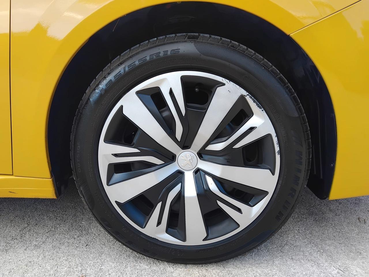 Peugeot 208 PureTech Active