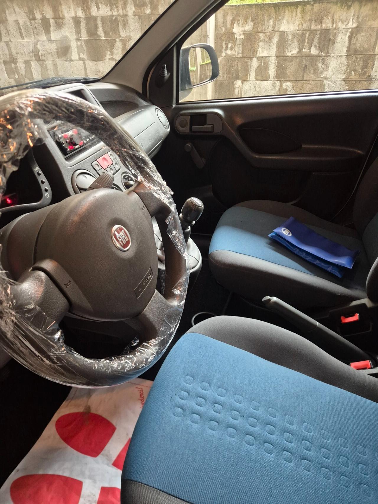 Fiat Panda 1.2 benzina euro 5 neo patentati