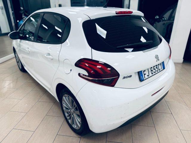 PEUGEOT 208 1.6 BlueHDi Allure - 132.000 Km