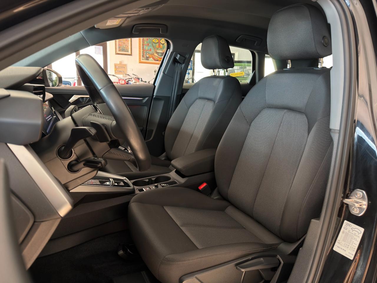 AUDI A3 S-Tronic S-Line 1.0cc 110Cv Automatica