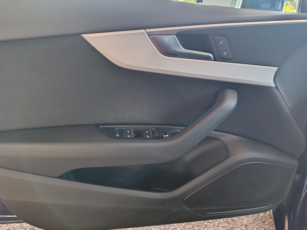 Audi A4 2.0 TDI 150 CV ultra S tronic Sport