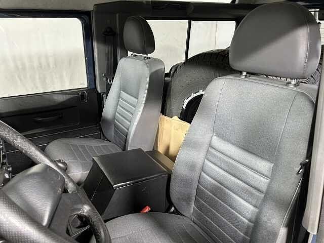 Land Rover Defender Defender 90 2.2 td SW