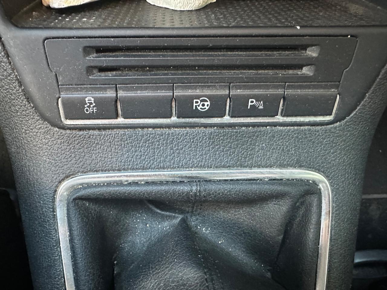 Volkswagen Golf Plus 1.6 TDI DPF Highline Euro 5B