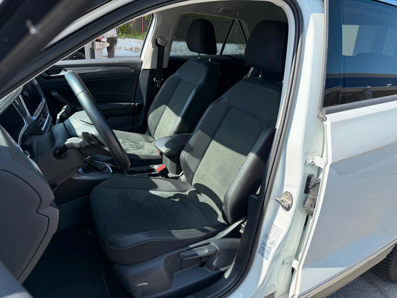 Volkswagen T-Roc 1.5 TSI ACT DSG R-Line