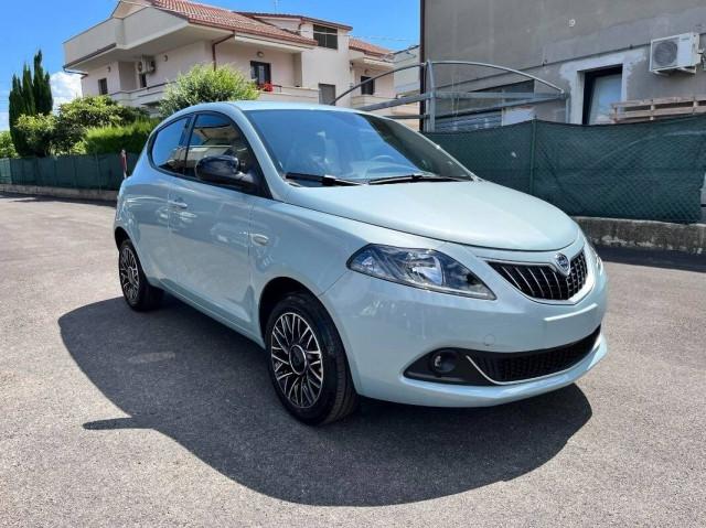 Lancia Ypsilon III 1.0 firefly hybrid Platino s&s 70cv