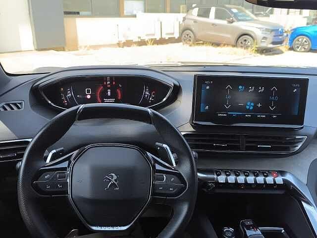 Peugeot 3008 BlueHDi 130 S&S EAT8 Allure
