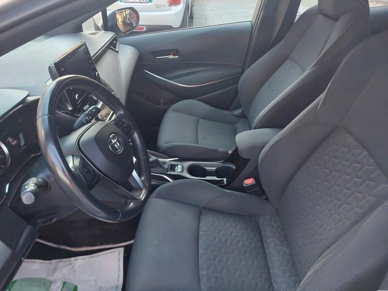 Toyota Corolla Touring Sports 1.8 Hybrid Business Tech