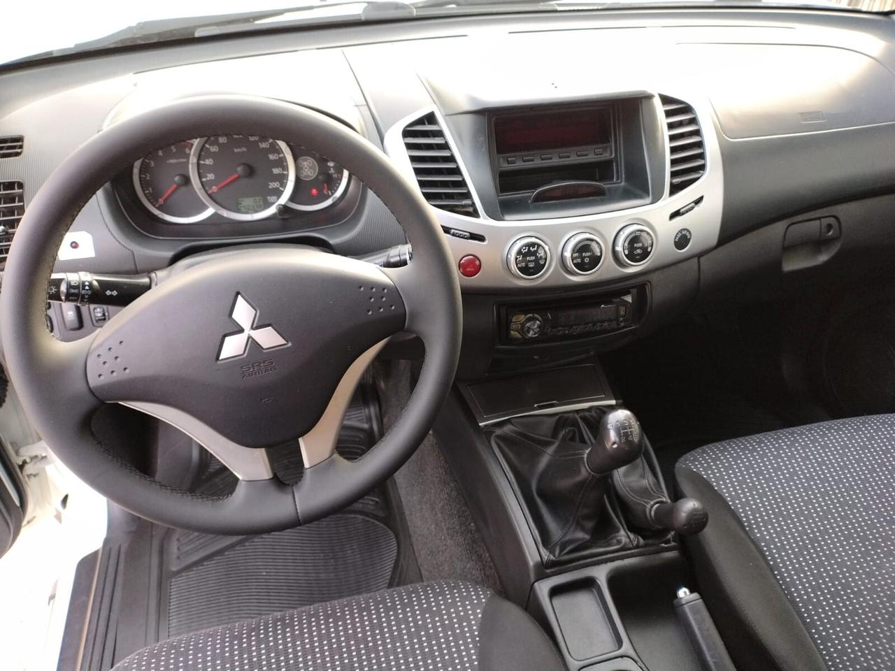 Mitsubishi L200 2.5 DI-D 4WD Allestito - KM 0