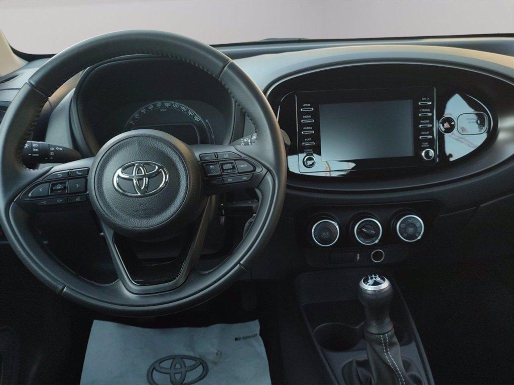 TOYOTA Aygo x 1.0 active 72cv del 2023