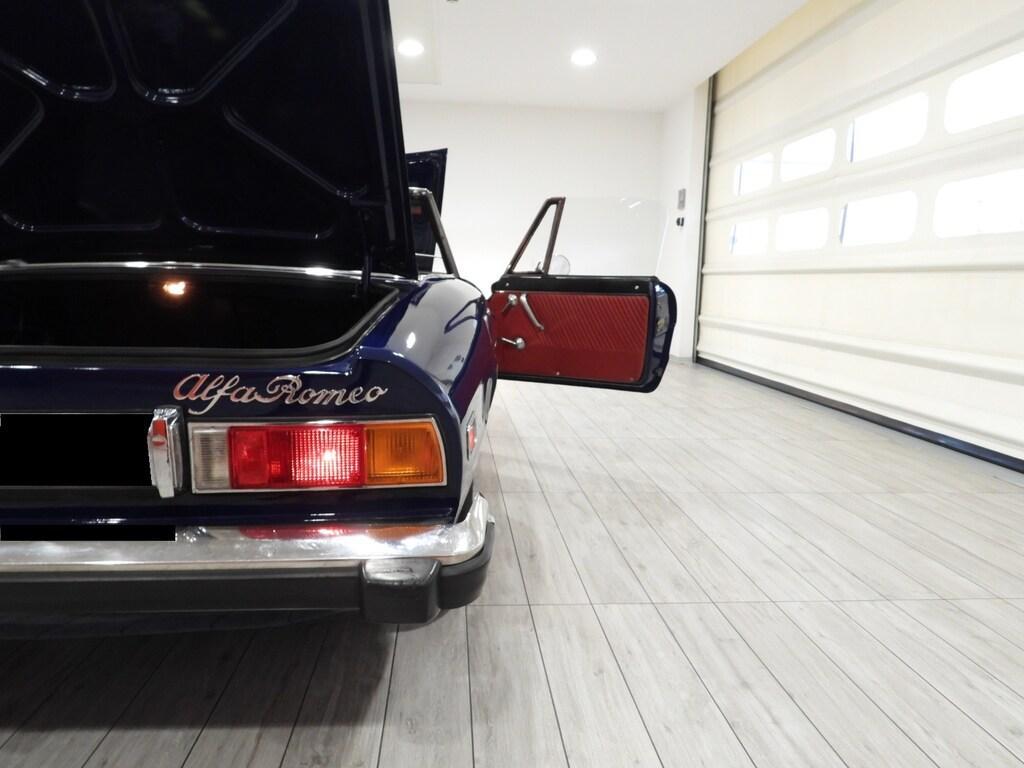 Alfa Romeo Spider 2.0 Veloce